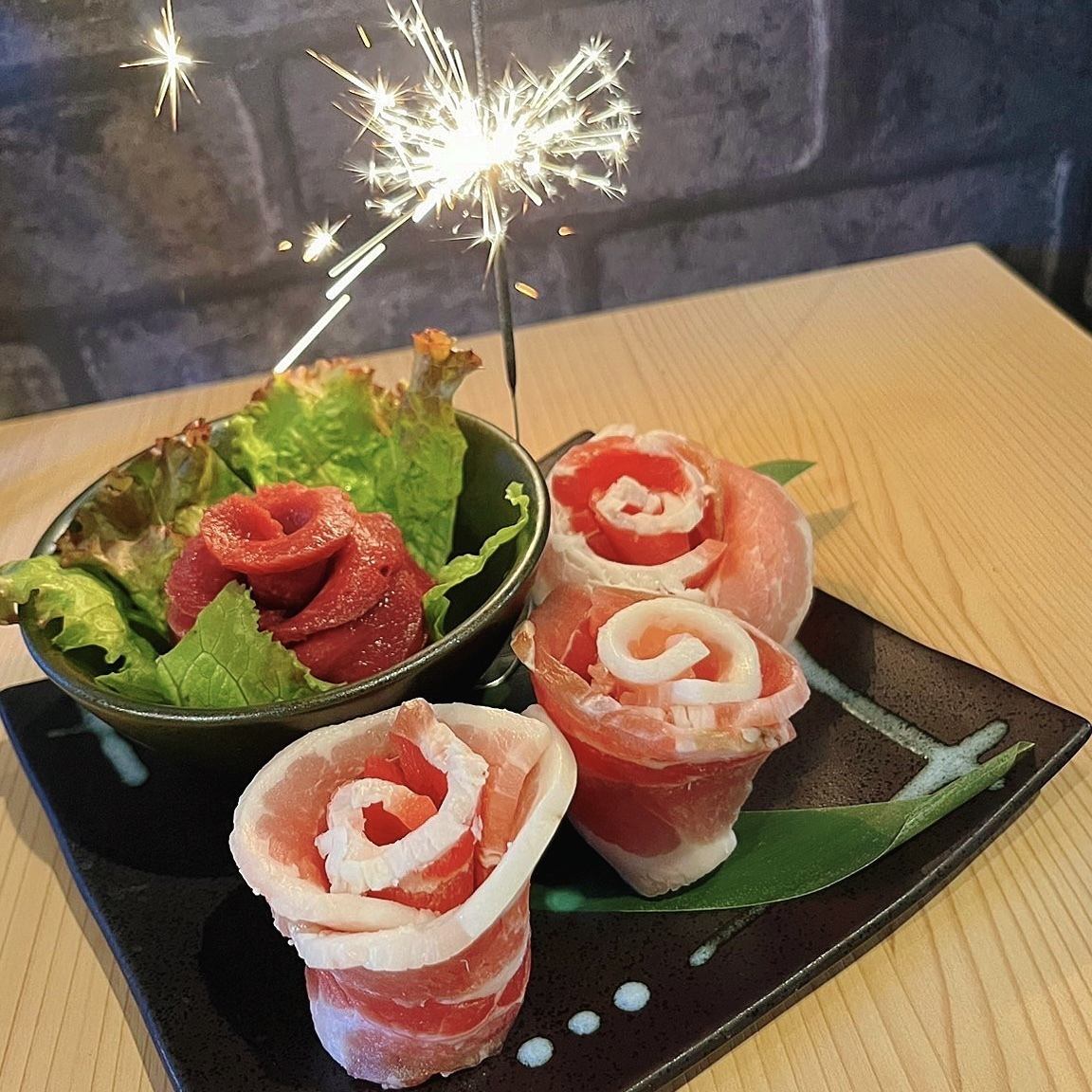 お誕生日、記念日に！クーポンご利用で肉ケーキをプレゼント◎