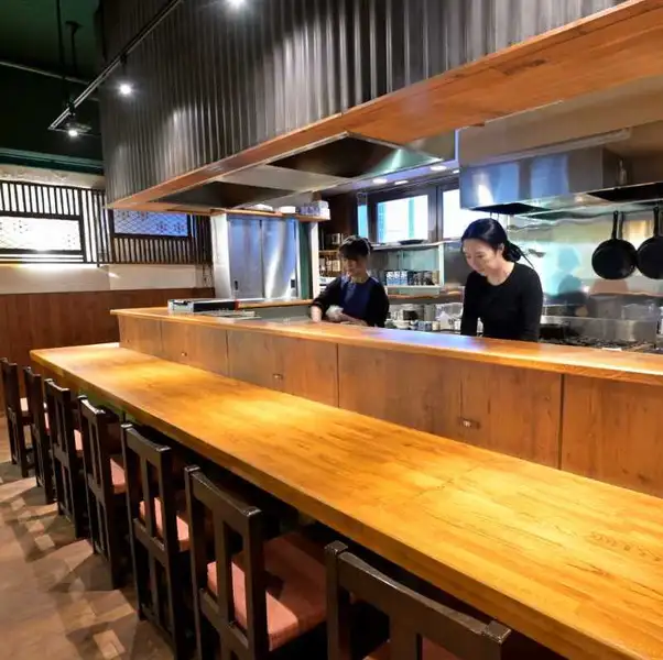【藤沢駅徒歩2分！六光会館1階】藤沢駅近くにありお集り頂きやすい当店は、各種ご宴会や貸切利用にも最適です◎集り頂きやすい好立地の当店を是非ご活用ください！ご予算や人数に合わせたコースのご用意も可能です！お気軽にお問合せ下さい♪