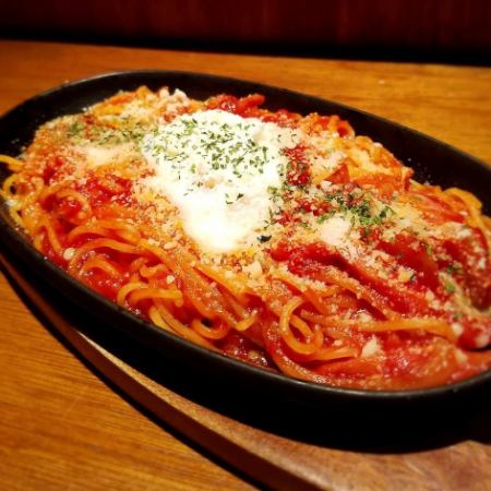 Old-fashioned Neapolitan spaghetti with soft-boiled egg