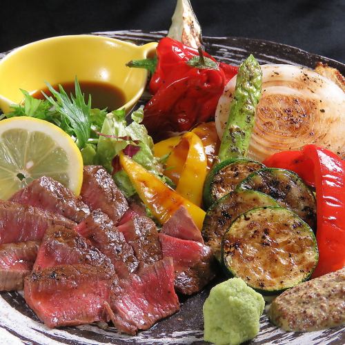[Limited] Various vegetables and domestic Japanese beef steak! Japone sauce