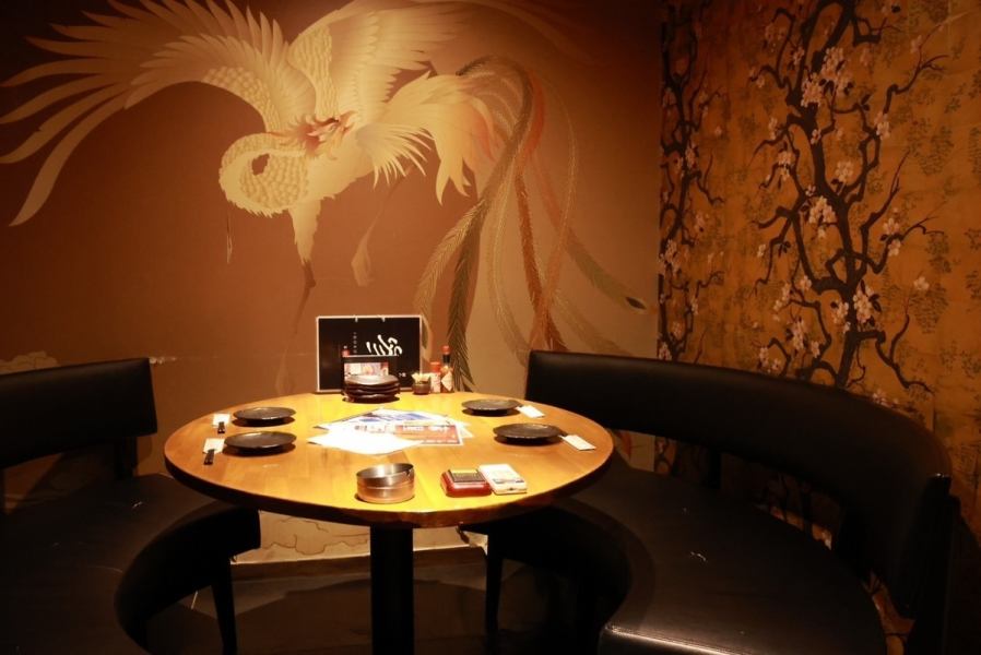 This is a completely private room with spacious sofa seating designed by the president himself.It is recommended for entertaining important people as well as for entertaining business guests.Due to popularity, please contact us early.