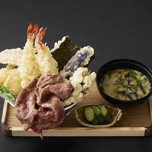 和牛すき焼きちゃんこ天丼