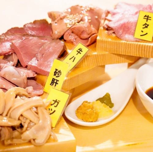 A variety of meat sashimi