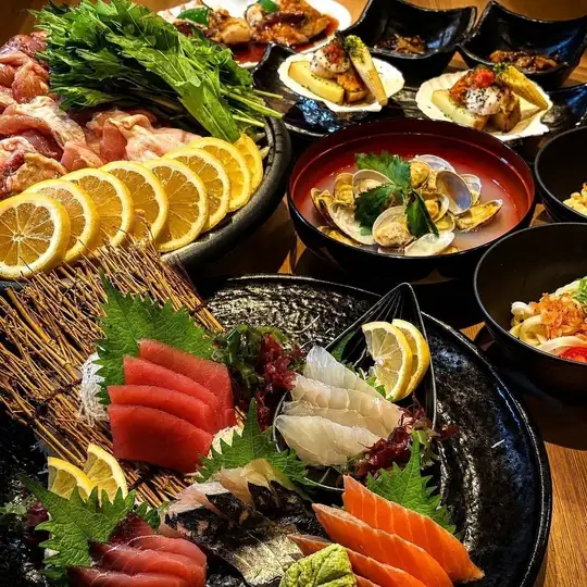 Limited-time offer for August and September: Kinmokusei (Osmanthus) Course - 6 dishes + 2 hours of all-you-can-drink with Classic draft beer