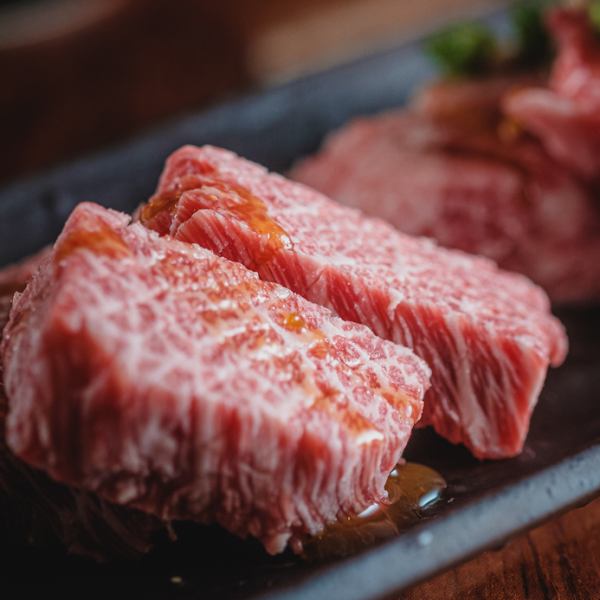A restaurant specializing in Japanese black beef yakiniku!