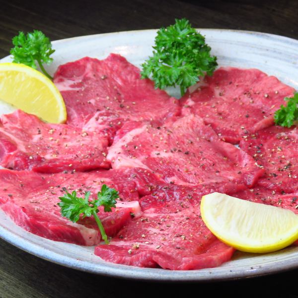 [Rare and high-quality meat at an amazing price] Tokorozawa beef tongue with salt