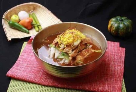 Jinju cold noodles with seafood soup