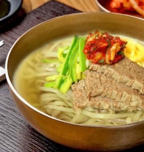 Myorchi hot noodles with beef