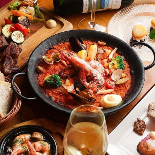 ★ Recommended for New Year's and Year-End Parties [All-You-Can-Drink] Mixed Paella Course (Reservation Required) for 2 or More