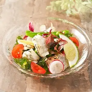 炙りハモと夏色野菜の磯海苔ジュレ~ライムの香り~