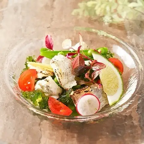 炙りハモと夏色野菜の磯海苔ジュレ~ライムの香り~