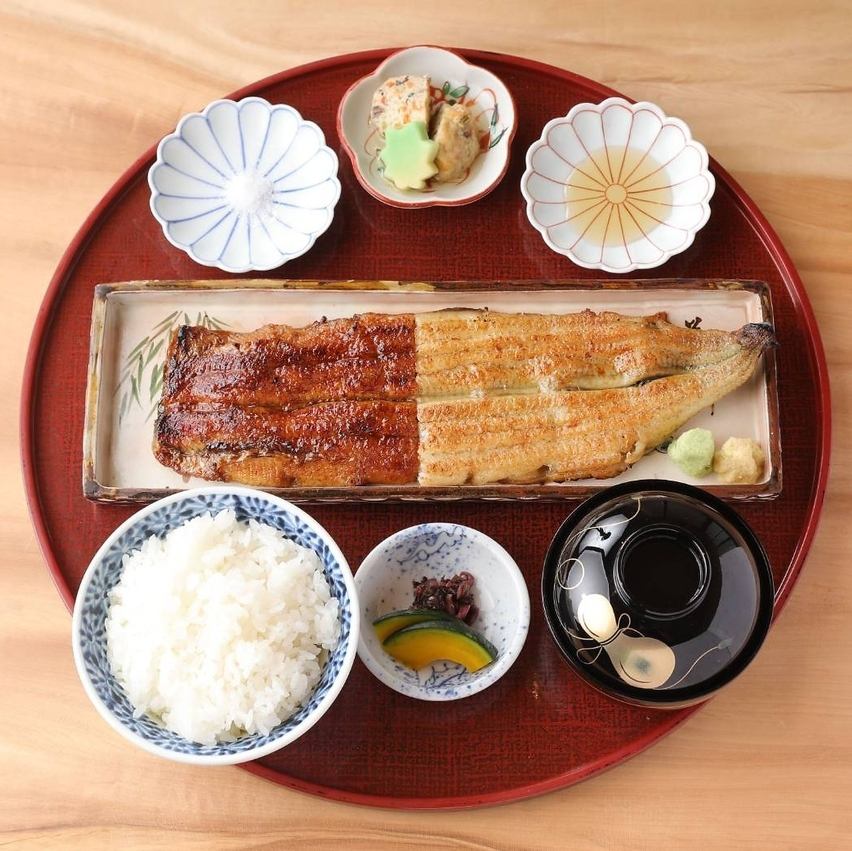 日常に贅沢を。時間を忘れて楽しむ至福のひと時をどうぞ。