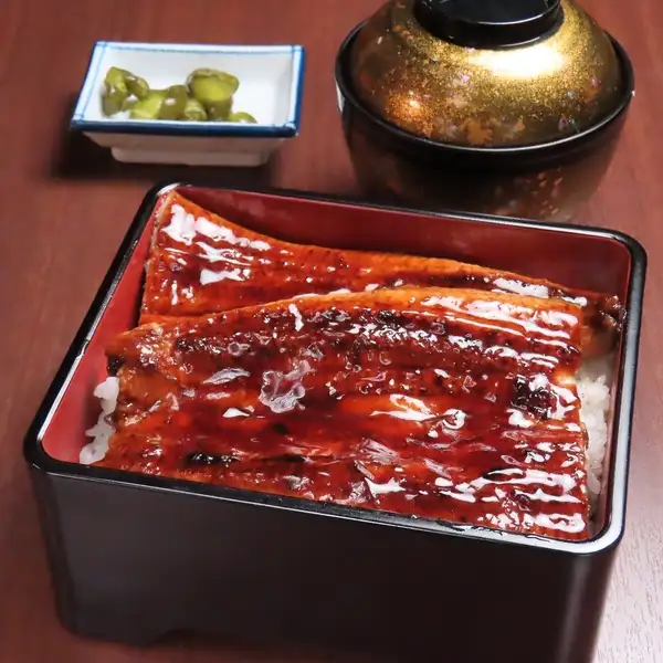 【おすすめ！】極上うな重（お椀・香の物付き）