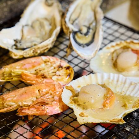 【海鮮浜焼き3種コース】当店名物の浜焼きを飲み放題付きで♪2.5時間飲み放題 8品4,000円