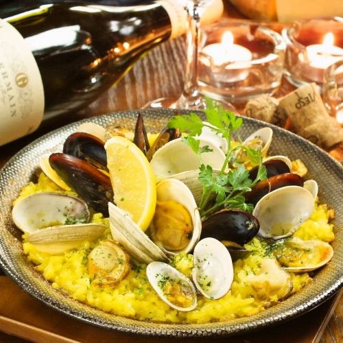 Red, white, and black paella ★ Enjoy different tastes ♪