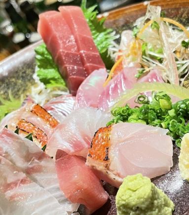 【おすすめコース】全30種類の2時間飲み放題+コース限定ステーキ等お料理全8種 5500円(税込)♪