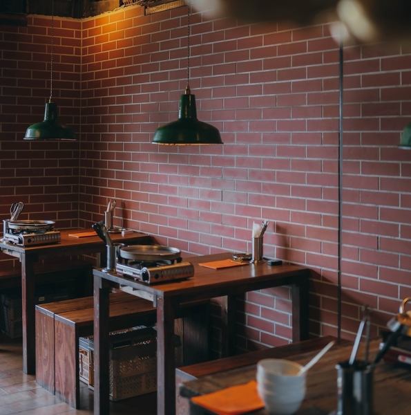 【14名様程度の貸切利用も承っております！】店舗2Fを貸し切ってのお食事となりますのでプライベート感があり、会社の飲み会やご家族・ご親戚でのお集まりなどのご利用におすすめです。人数などのご相談はお気軽にどうぞ！