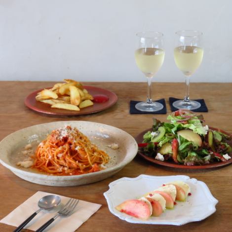 [Dinner and evening cafe also available] Appetizers are available after 3pm! Cheers with some gorgeous alcohol!