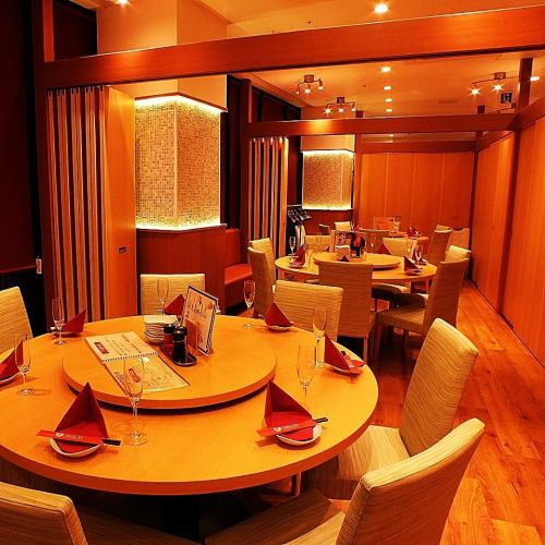 A private room with a round table is available on the 6th floor!