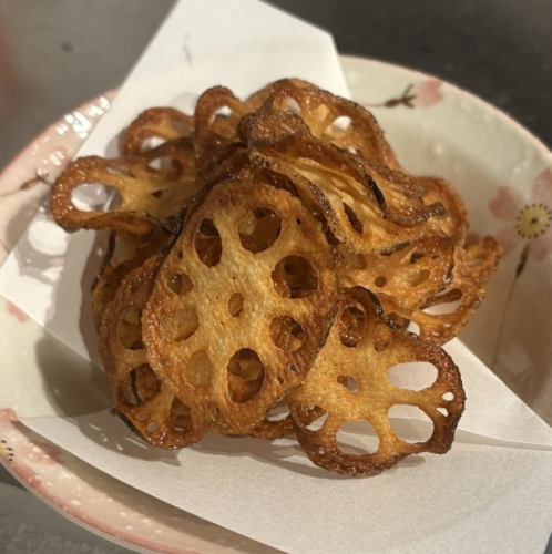 秋メニュー　厚切りれんこんチップ