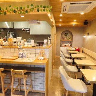 貸し切り料金10000円（税込）で4名様～と少人数での貸切利用が可能◎友人との集まりや特別なお祝いに最適です♪