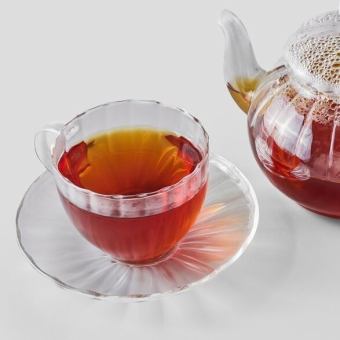 アフタヌーンティーコース　ワンドリンク　2500円（税込）