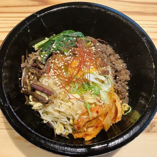 石焼ビビンバ/冷麺 各