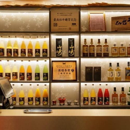 【果実酒各種】さっぱり系からスイート系まで、果物のみずみずしさと美味しさをギュッと詰め込んだ果実酒。