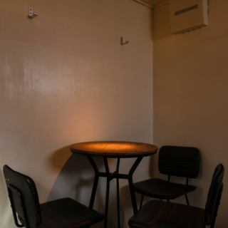 円卓を囲んでお寛ぎいただけます♪