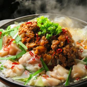 [Choice of takiniku nabe or tantan motsu nabe] 2.5 hours all-you-can-drink, 8 dishes, 4,500 yen