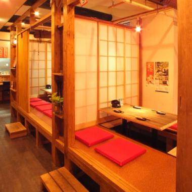 [Private room] The private room for up to 10 people can be partitioned according to the number of people.It is also recommended for casual drinking parties on the way home from work and gatherings with like-minded friends ♪