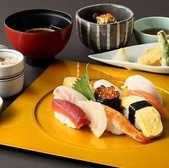 "Lunch only" Sushi lunch set