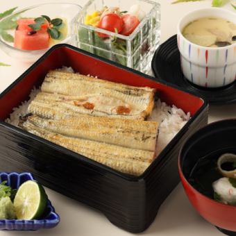 "Summer Limited" Lake Hamana Grilled Unadonu (Grilled eel on rice)
