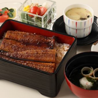浜名湖産　うな重　（半身