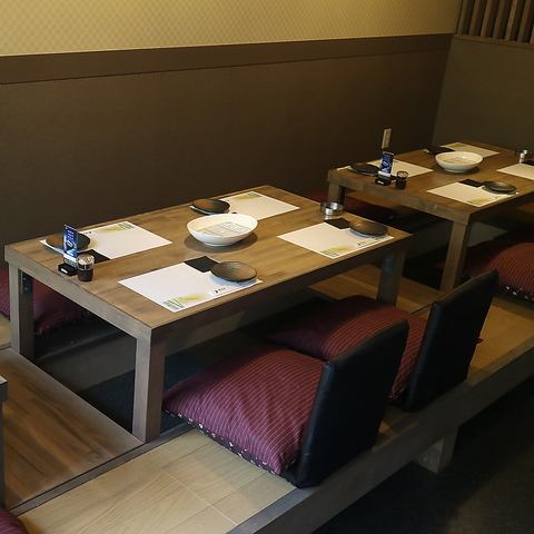 The table seats are digging.Please relax with your family and friends ♪