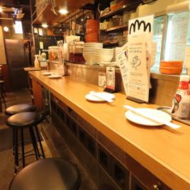 《It's Buri Chicken.Sakae store also has counter seats available! Can be used for various occasions.