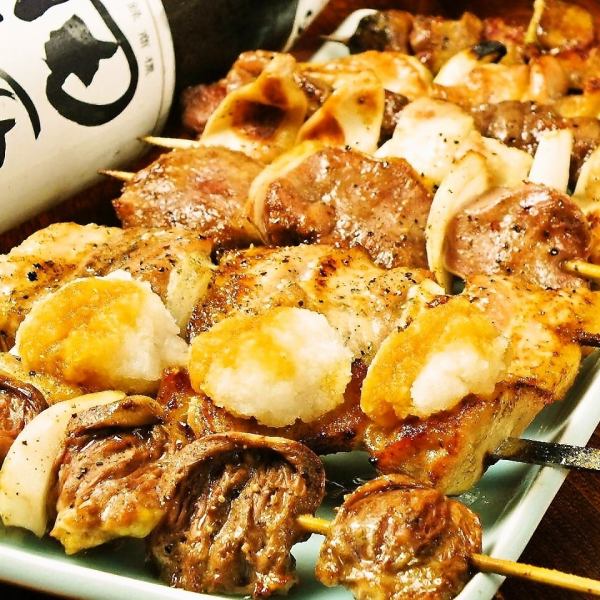 大人気焼き鳥(とり・ぶた・はつ・たん・ぶたほっぺ・とりめんたい・つくね・手羽先・ホルモン焼)150円～