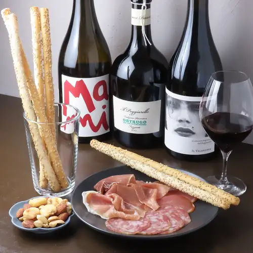 【伝統の味】お椀で飲むランブルスコ◆北イタリアスタイル