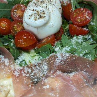 “Poco”ポコ 小さなピッツァかパスタがメインの軽めコース