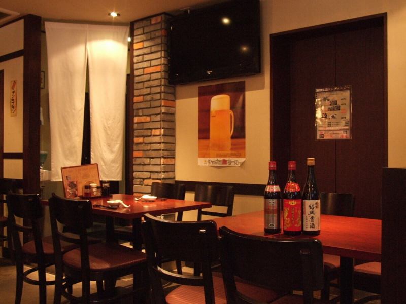 4名～6名様までのテーブル席★さくっと飲んで帰るにも、ＴＶも設置でゆったり食事をしたい時にも使える♪