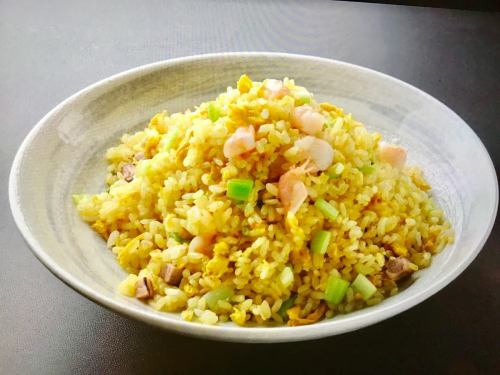 ゴールデン炒飯