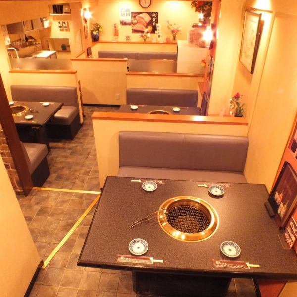 B1 calm table seat.A banquet is also available with a one-floor charter up to 24 people.