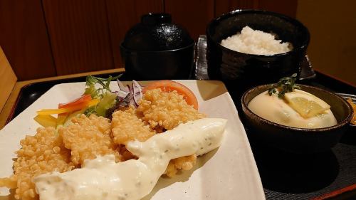 鶏もも唐揚げ膳 / チキン南蛮膳 / 串焼き膳 / 酢鳥膳