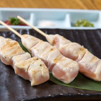 3 skewers of grilled rare Hakata chicken fillet