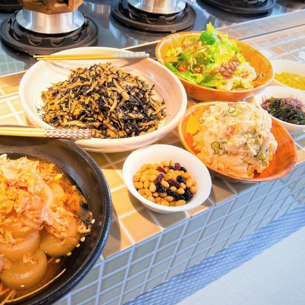 【朝・昼限定!】ソフトドリンク飲み放題&サラダ・惣菜食べ放題!銀しゃり定食 1650円(税込)