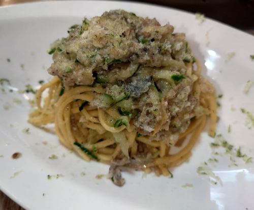 Aglio olio tagliolini 配香鱼和黄瓜