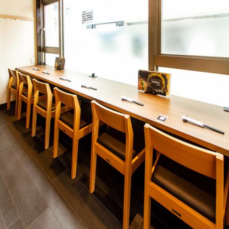 There is also a counter seat recommended for one person, a couple, and friends who are close friends 1 It is also recommended only for a short time after work ☆ The counter seat is currently for up to 4 people.