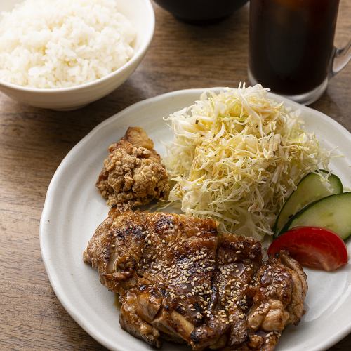 ランチもディナーも営業