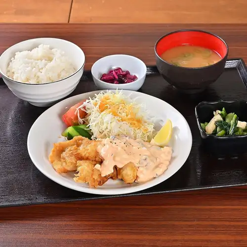 雞肉紅毛石套餐