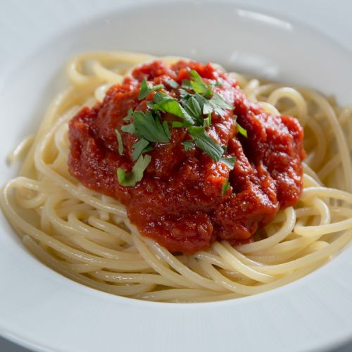 素材の旨味を引き出した、贅沢なパスタ